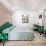 Hotiday Mazzaforno Ξενοδοχείο 4*