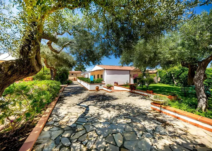 Hotel Hotiday Mazzaforno Cefalù