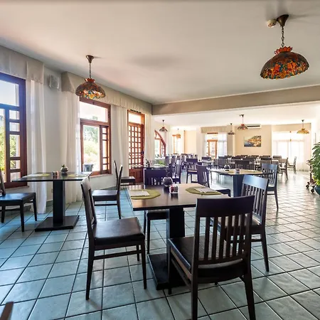 Hotiday Mazzaforno Hotell