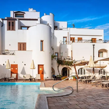 Hotiday Mazzaforno Hotell 4*