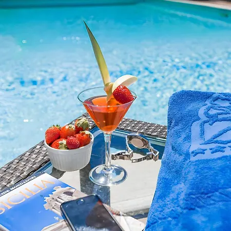 Hotiday Mazzaforno Hotel Cefalù
