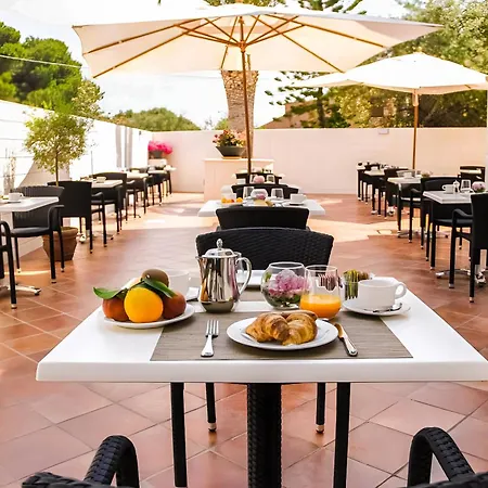 Hotiday Mazzaforno Hotell 4*