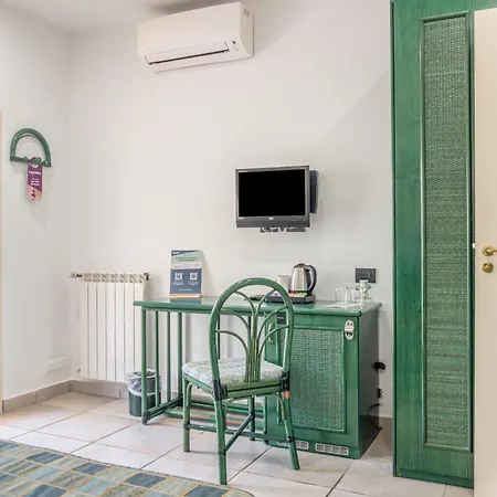 Hotiday Mazzaforno Hotell 4*