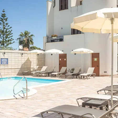 Hotiday Mazzaforno Hotell 4*