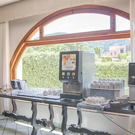 Hotell Hotiday Mazzaforno Cefalù