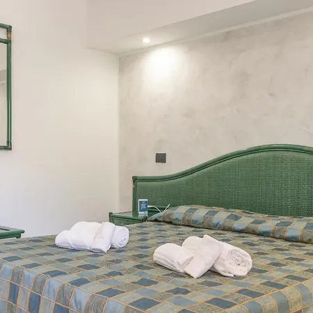 Hotiday Mazzaforno Hotell