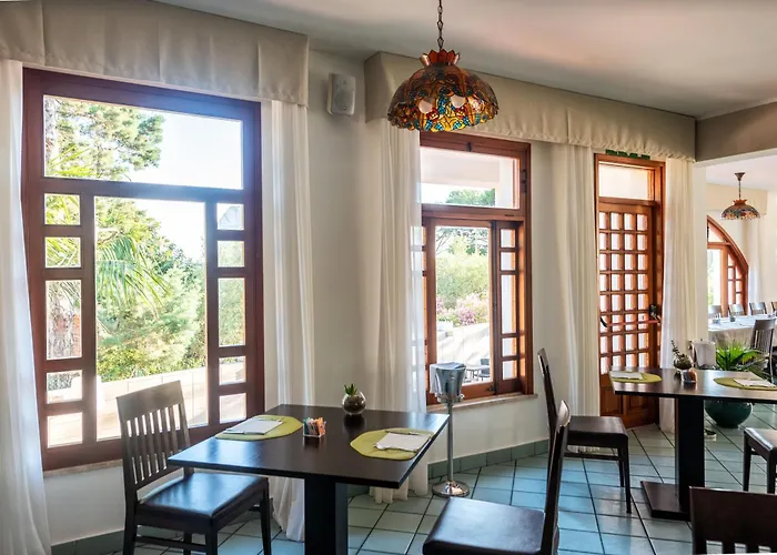 Hotiday Mazzaforno Ξενοδοχείο